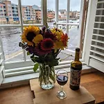 The Davey Tower, Medieval Riverside House Holiday home York