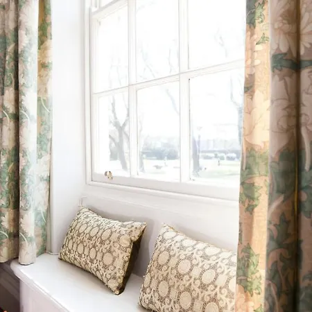 Hébergement de vacances The Davey Tower, Medieval Riverside House