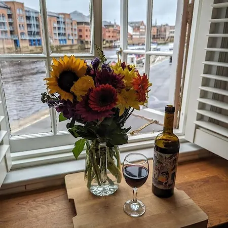 The Davey Tower, Medieval Riverside House Hébergement de vacances York