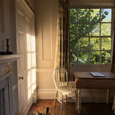 펜션 The Davey Tower, Medieval Riverside House 요크