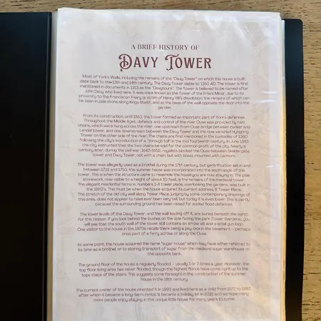 The Davey Tower, Medieval Riverside House Сasa de vacaciones York