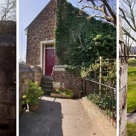 The Davey Tower, Medieval Riverside House Feriehus *